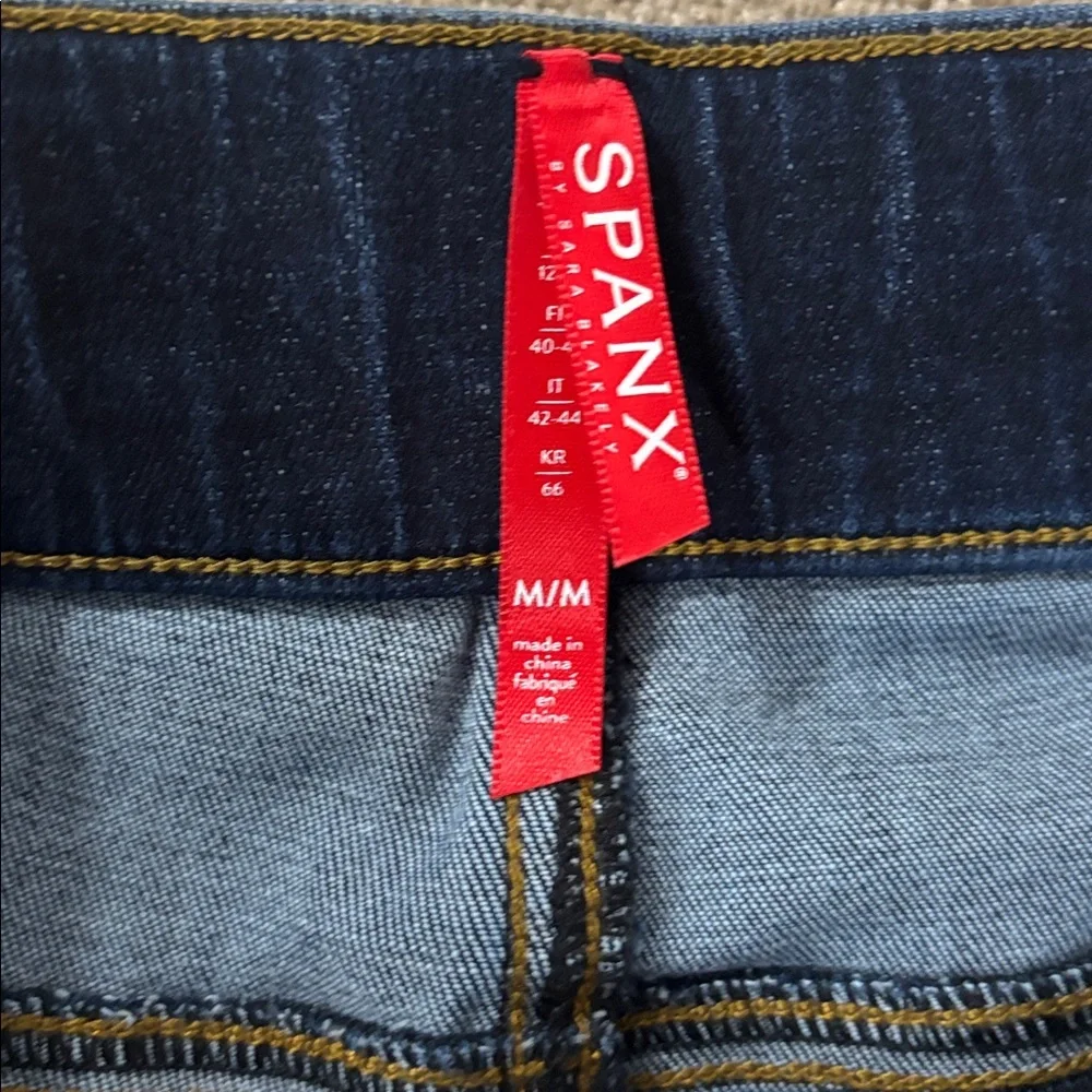 Spanx Cropped Flare Medium Wash Raw Hem Women's Blue Jeans‎ Size M